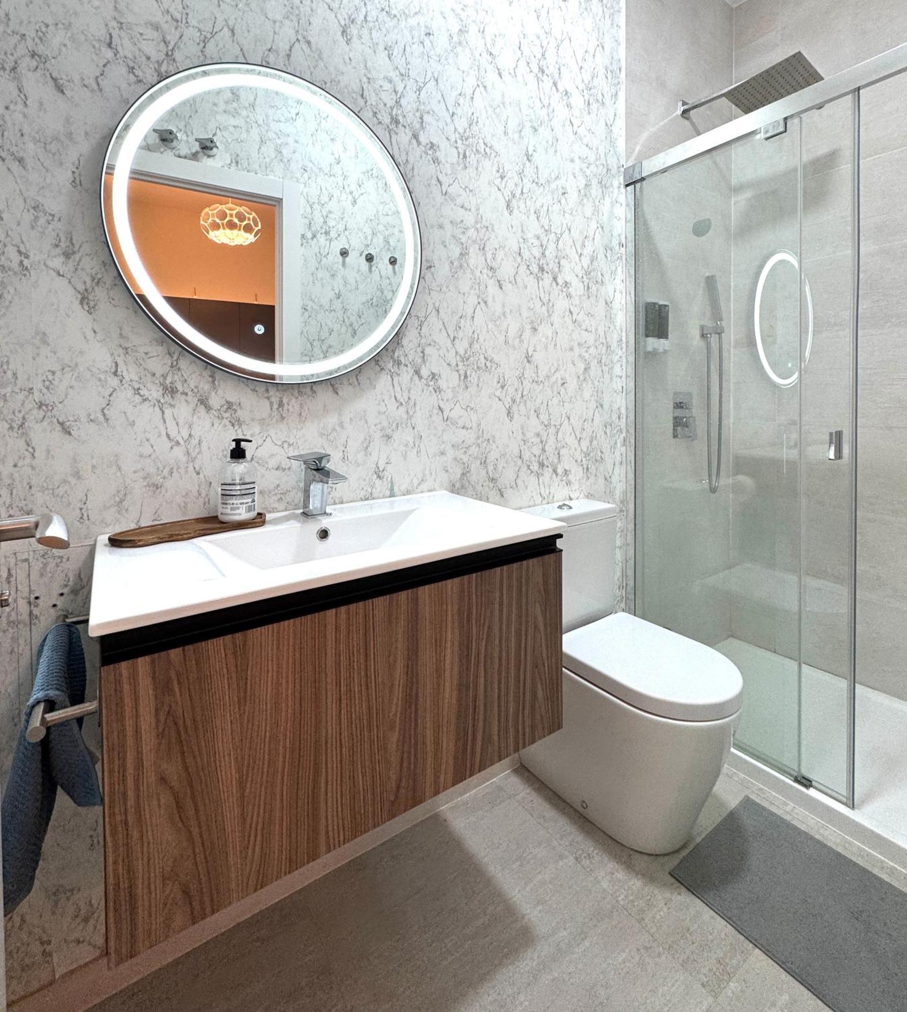 Luxury Suite Wifi Ac Servicios En La Puerta Madrid Eksteriør bilde