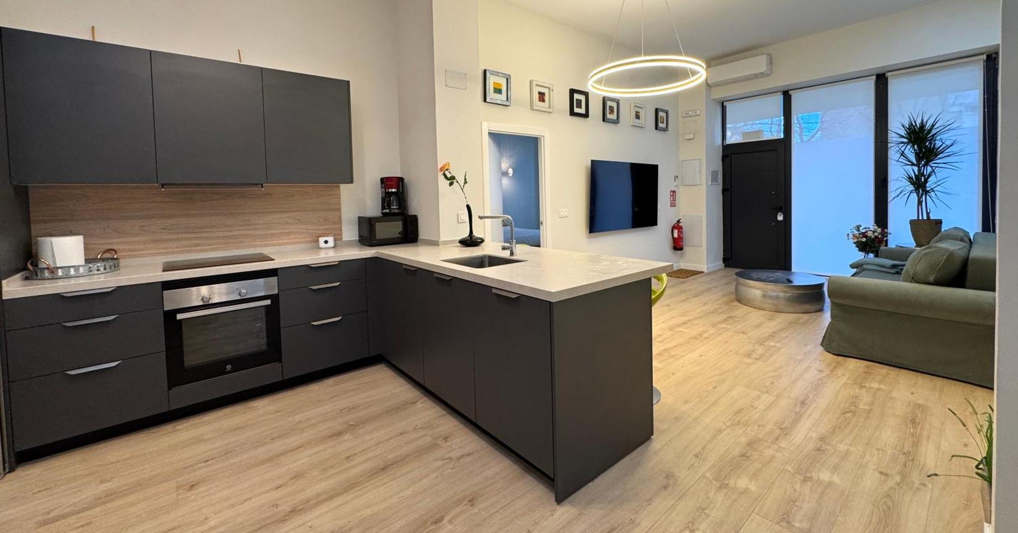 Luxury Suite Wifi Ac Servicios En La Puerta Madrid Eksteriør bilde